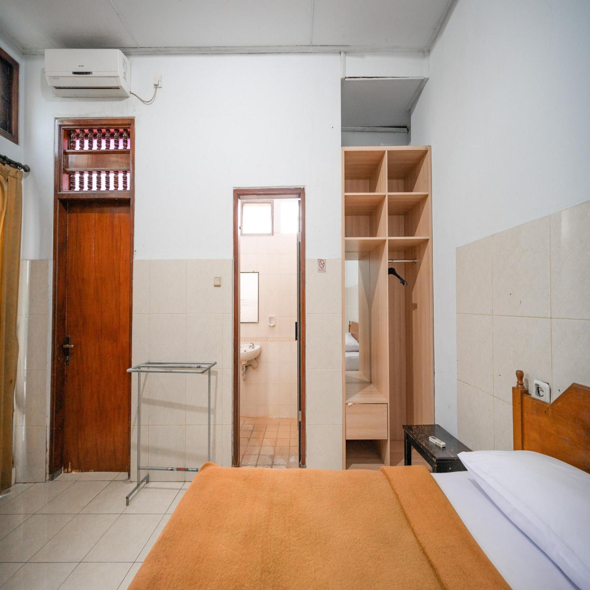 Hotel Dewata Indah Denpasar Mitra Reddoorz Exterior foto